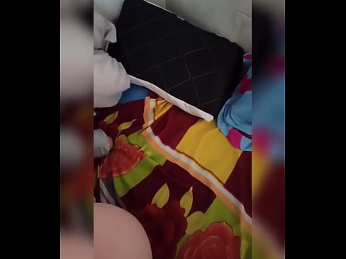 ❤️ Min rumskompis är ensam hemma eftersom hennes man är på semester och jag tar tillfället i akt att knulla henne och fylla hennes röv med mjölk. Fuckingvideo at us ❤